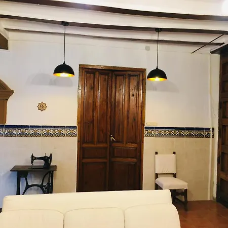 Casa Alpas B&B *